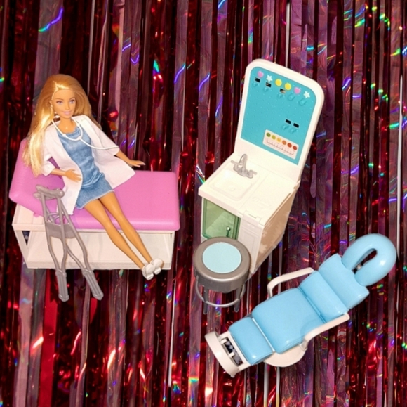 HUGE BARBIE DOLL DOCTOR PRENATAL NURSE BUNDLE - Picture 10 of 14